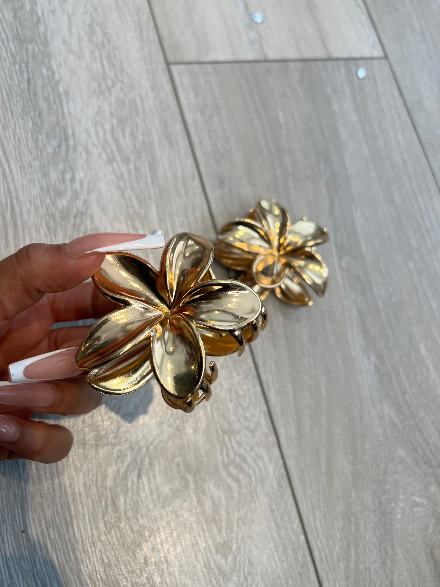 Gold claw clip