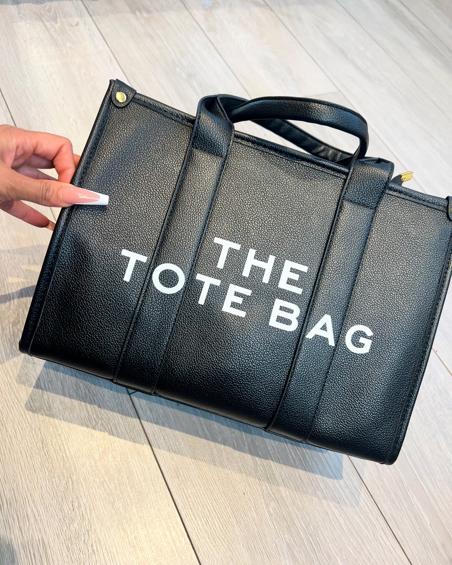 The black tt bag
