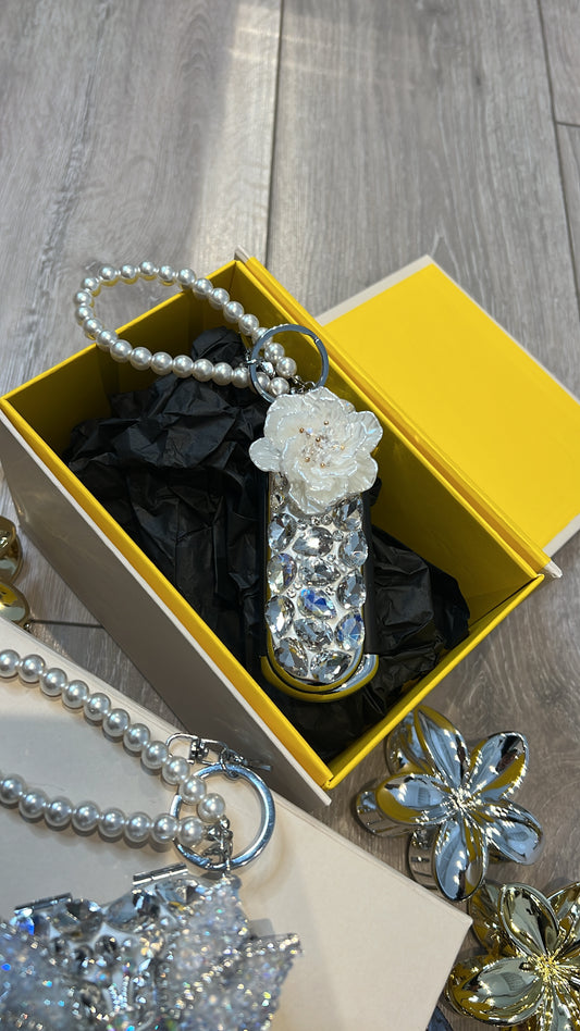 Keyring pretty hairbrush silver